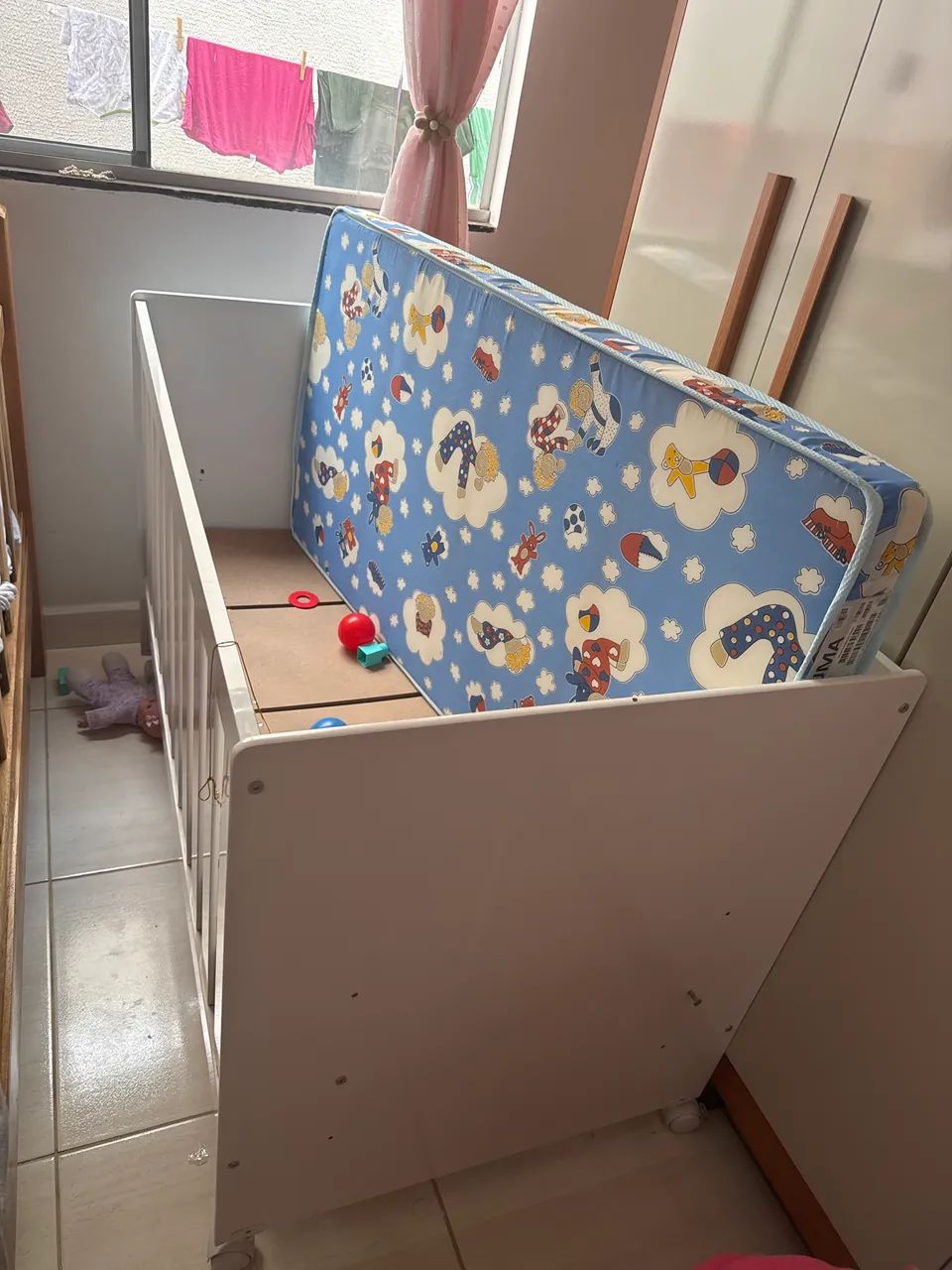 Berço infantil com colchão nunca usado 