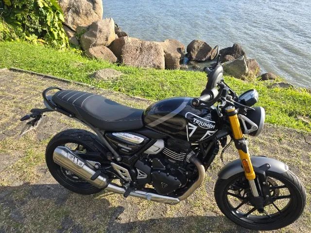 Moto novíssima 