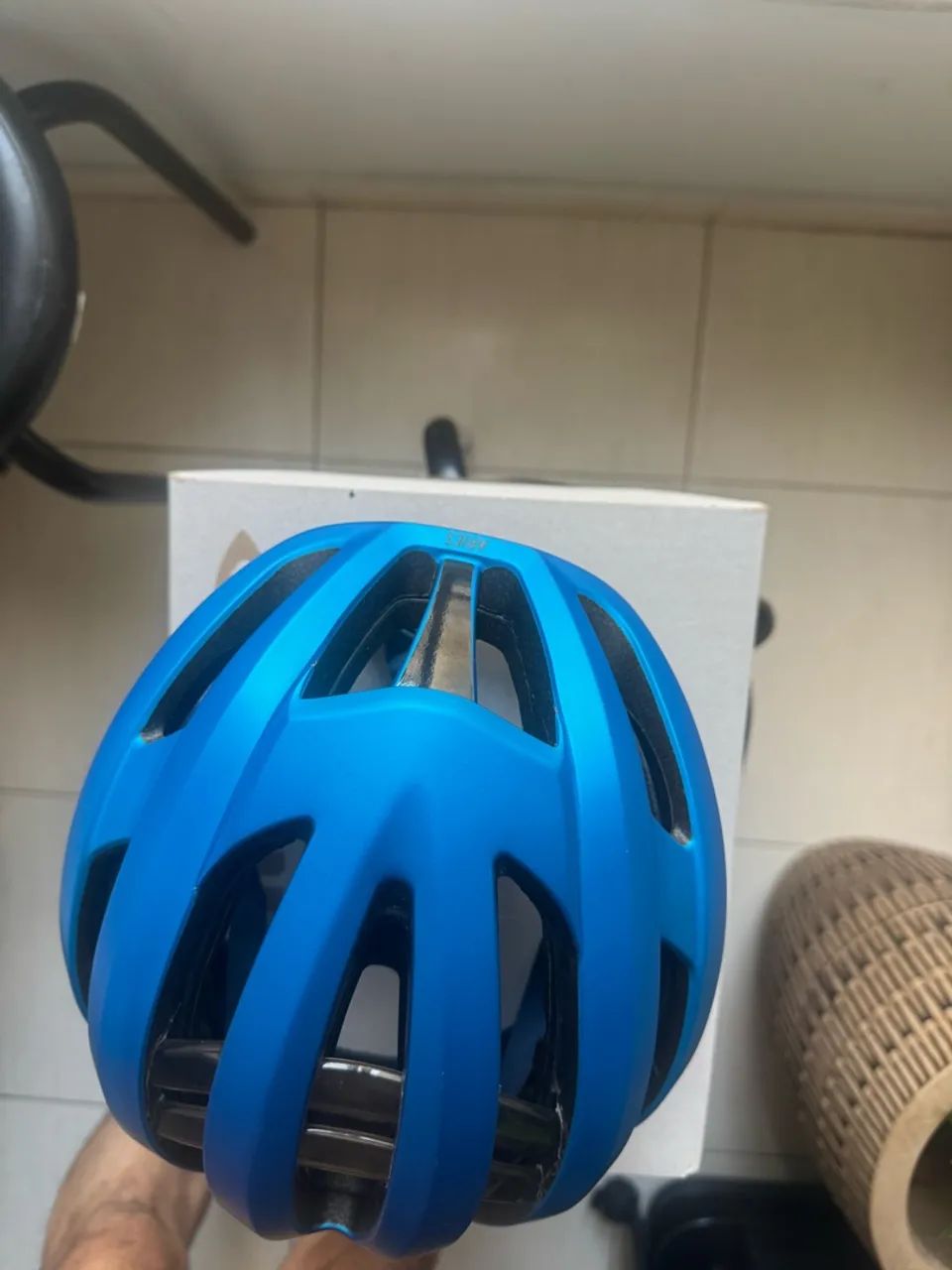 Capacete Giro Aires Spherical Mips Azul - Foto 3