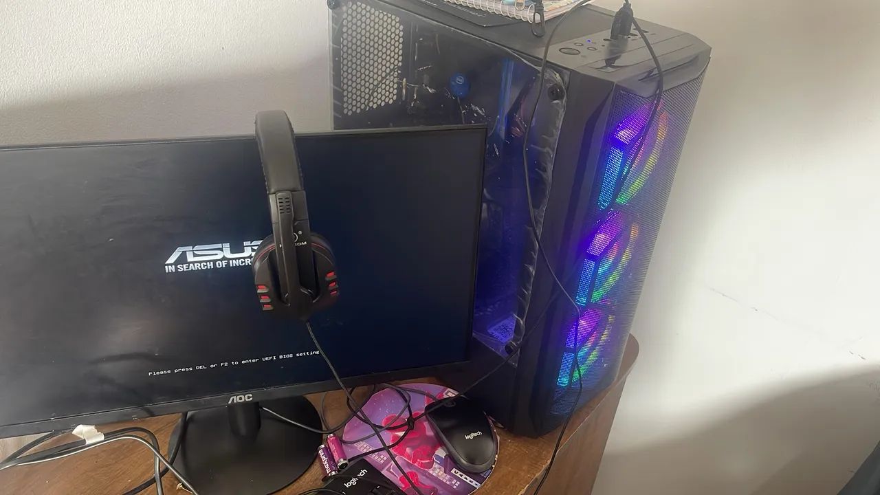 Pc game semi novo