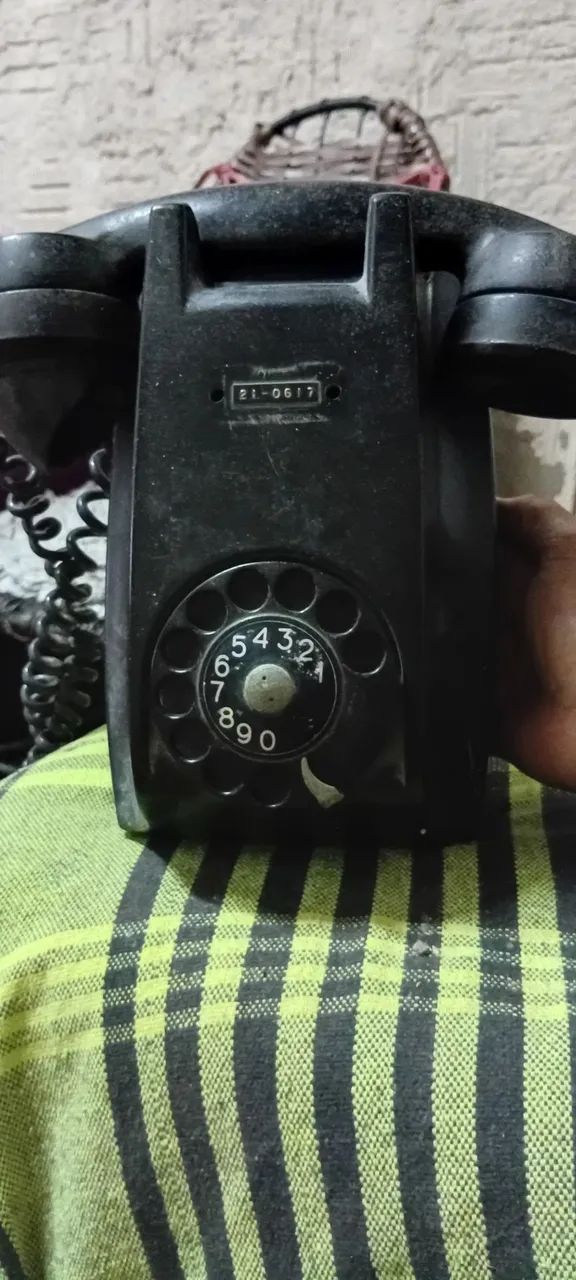 Telefone antigo do século xx - Foto 2