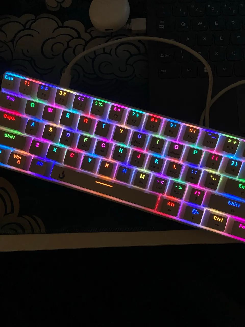 Teclado 60%418417337844387843
