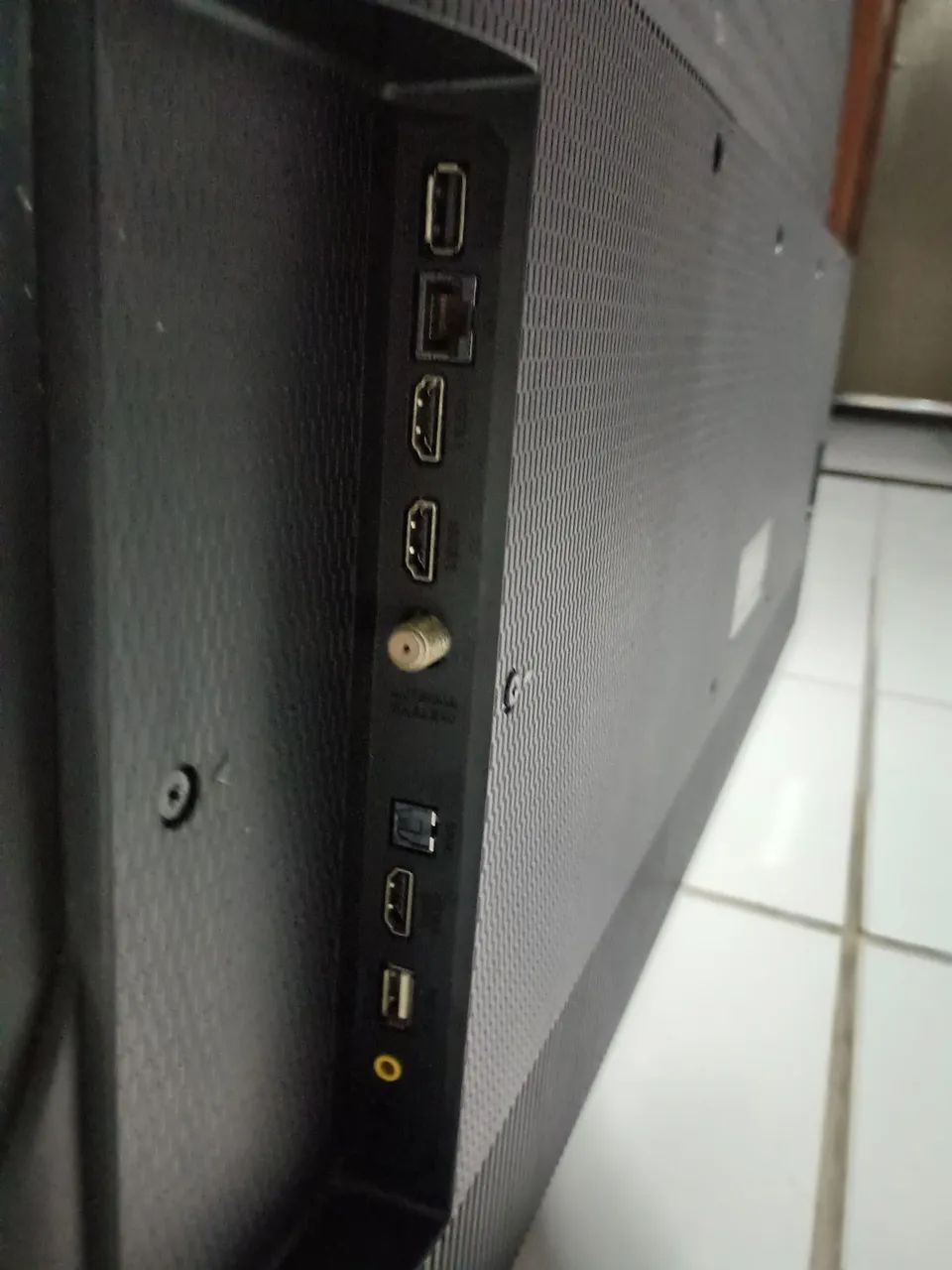Tv TCL (Defeito) - Foto 4