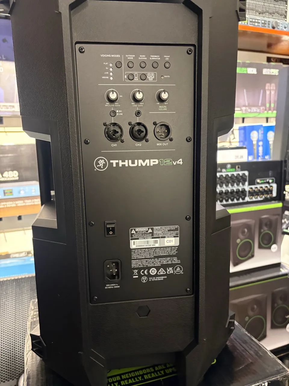 Caixa De Som Mackie 12  Thump12v4 Bt - 1400w - Foto 2