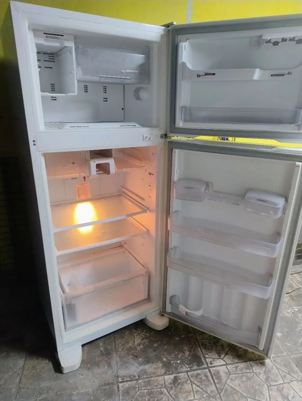 Geladeira Frost Free funcionando perfeitamente  - Foto 3