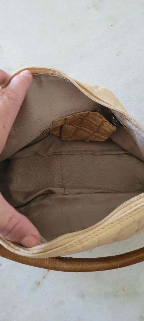 Bolsa Luz da Lua novíssima, Couro Legítimo, impecável - Foto 3