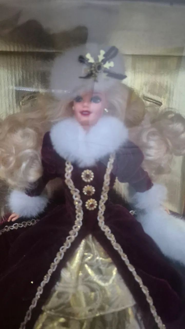 Boneca Barbie Holiday 1996 LACRADA - Foto 2