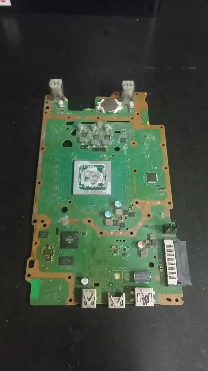 Placa Ps4 slim com defeito