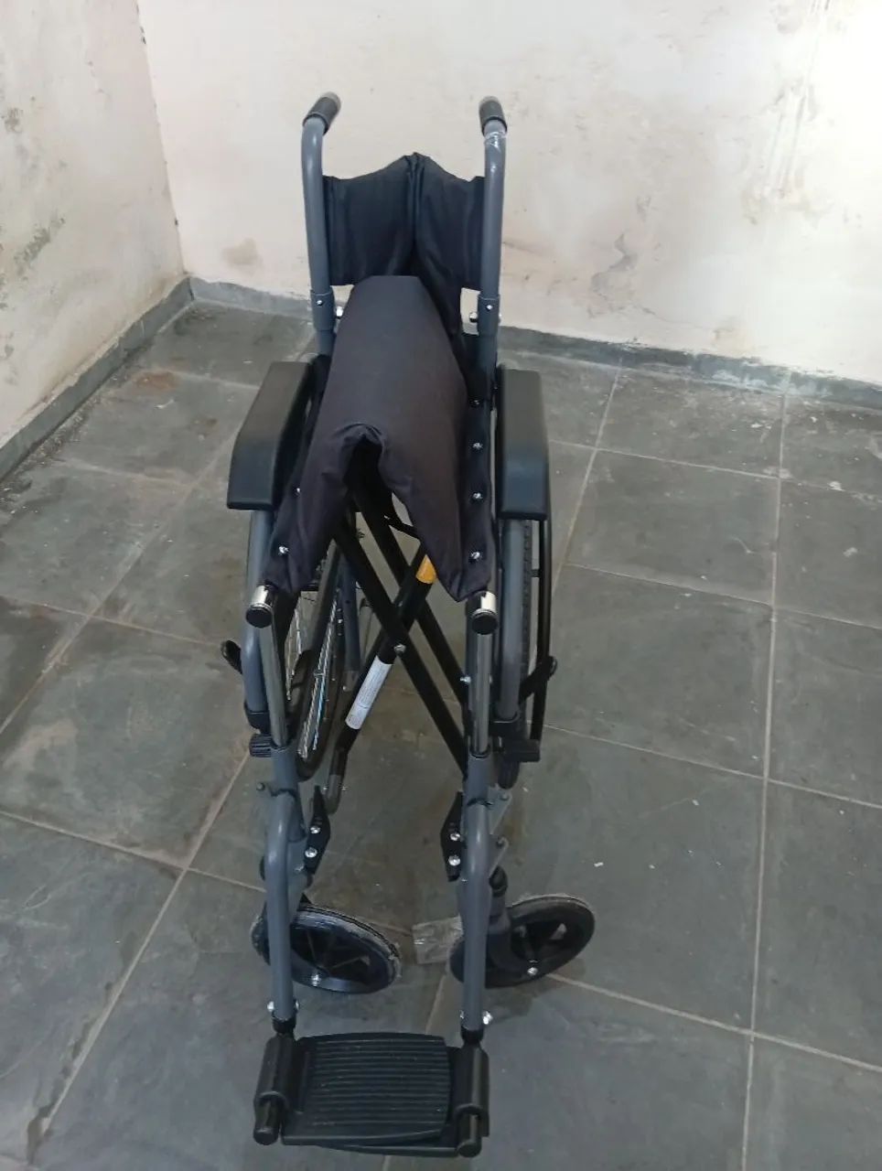 Cadeira de Rodas Nova - Foto 5