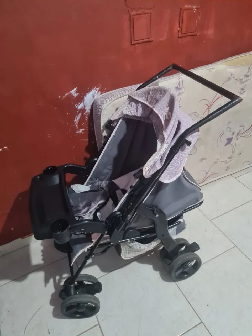 Vendo carrinho de bebê. - Foto 4