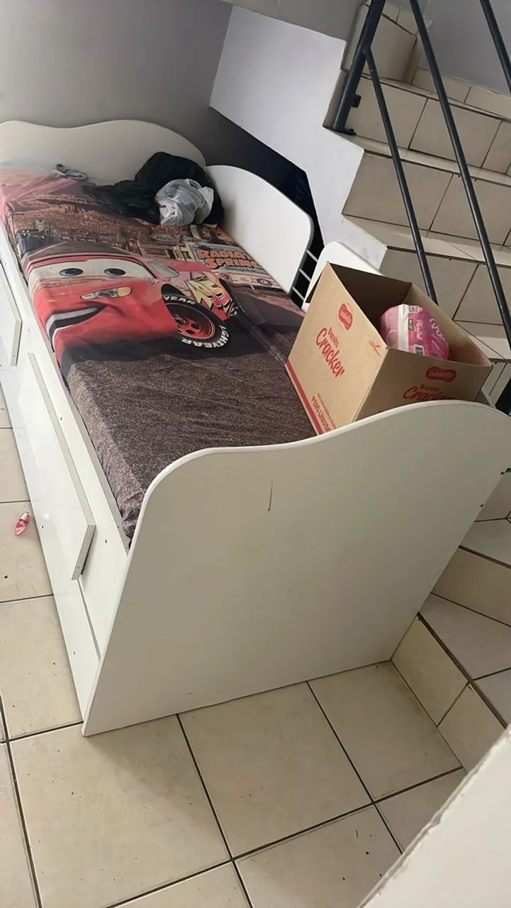 Cama babá com auxiliar 