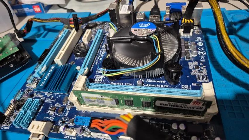 Kit i3 3 geração - Placa mãe + processador + memória - Foto 2