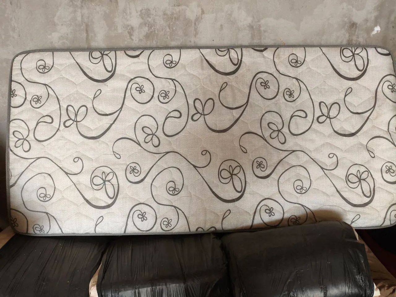 Doação! Cama baú de solteiro com colchão - Foto 3