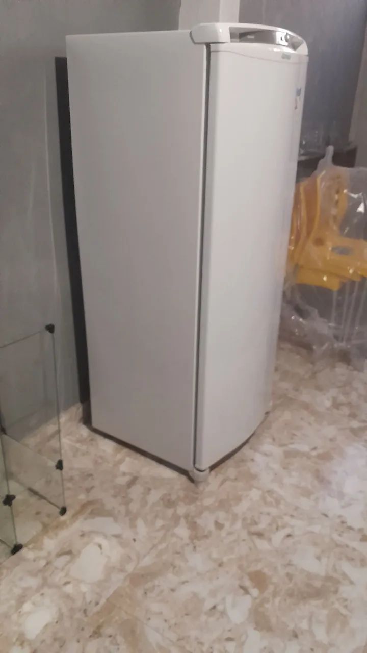 Vende-se Freezer  vertical da consul - Foto 4