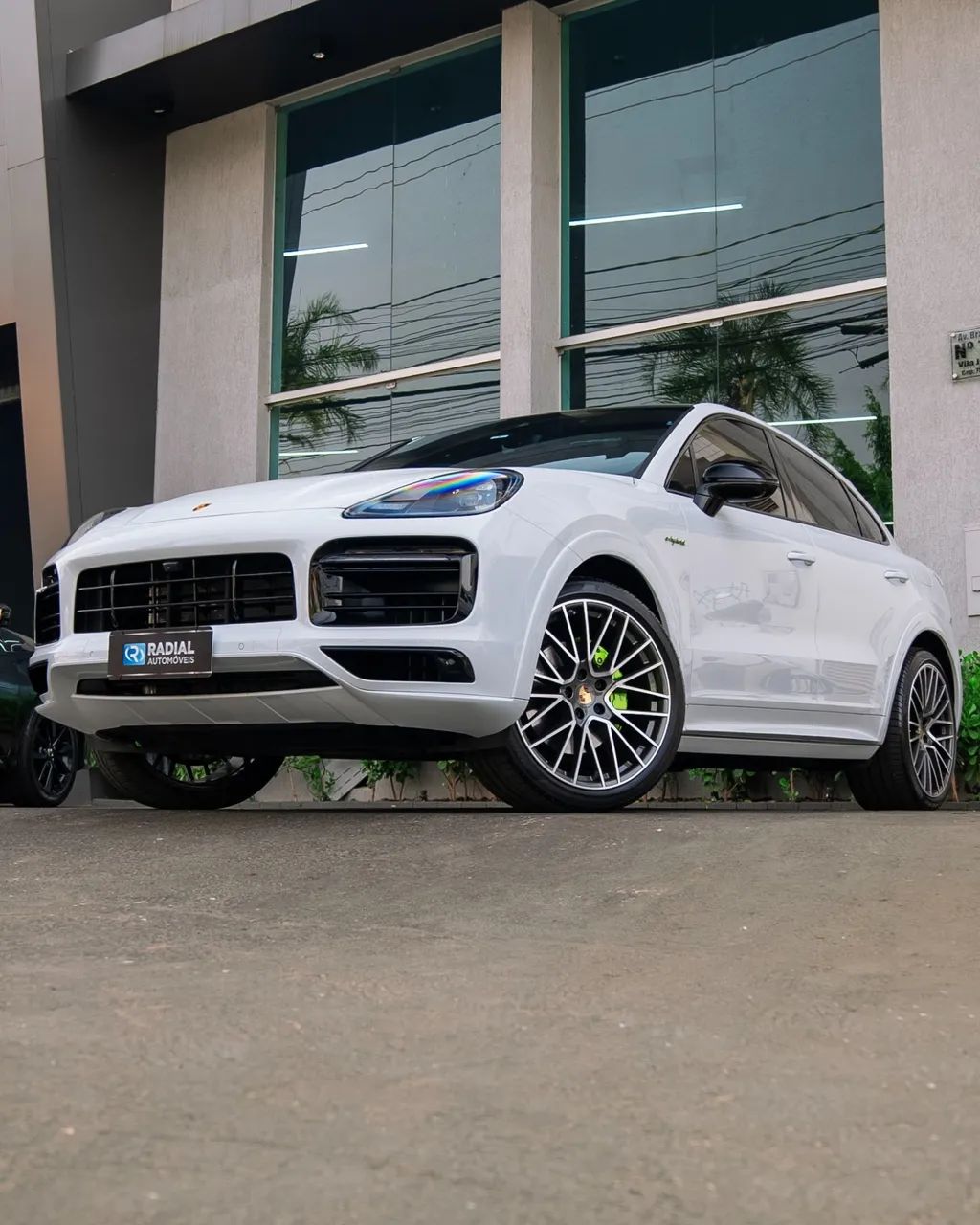 Porsche Cayenne Coupe Platinum ED. 3.0 (híbrido) 2023 - Foto 4