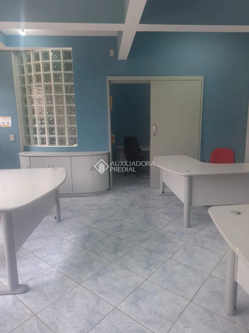 Sala Comercial Mobiliada com Sobre Sala - Pronta para Uso, disponível no bairro Capoeiras - Foto 5