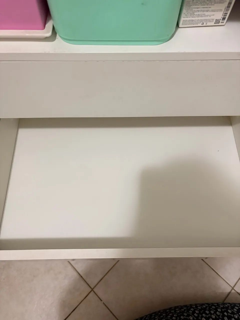 Cômoda Branca com 4 gavetas  - Foto 3