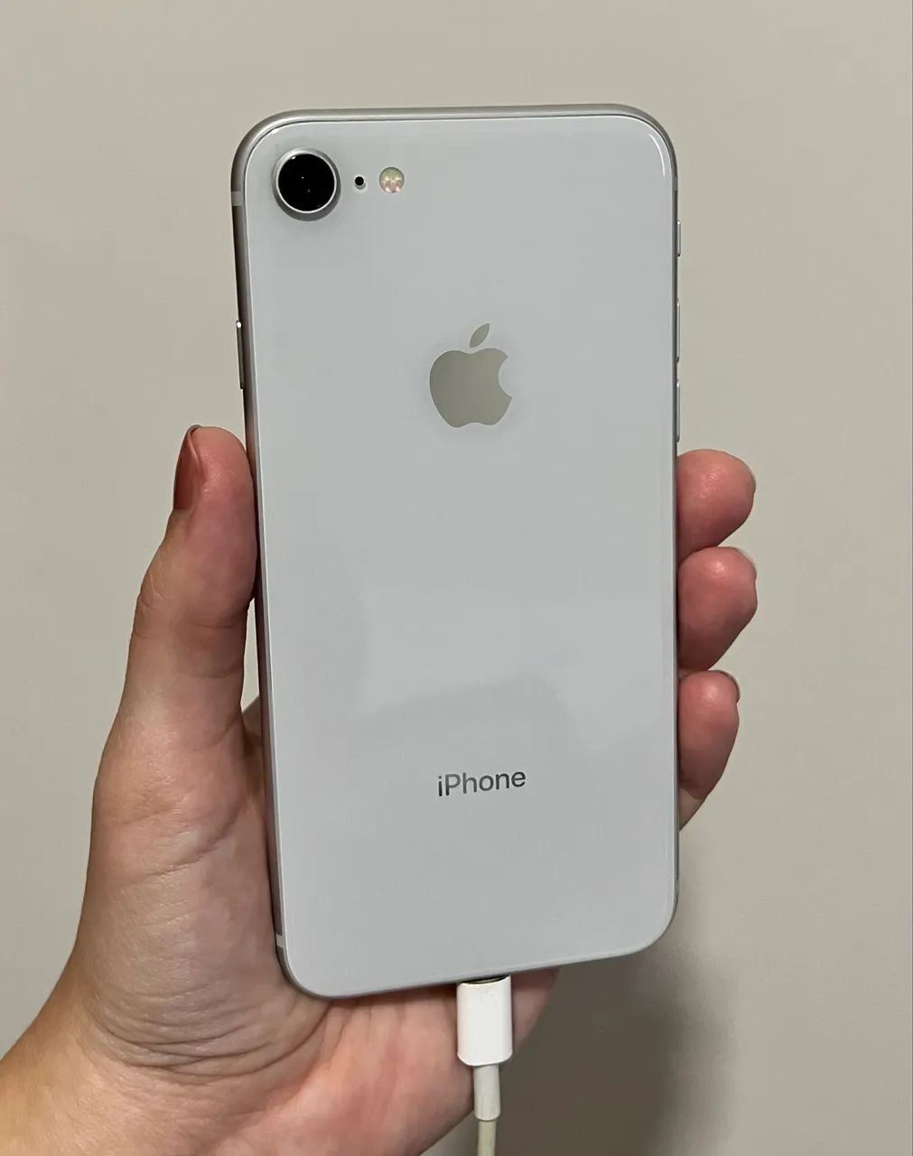 iPhone 8 64GB Prata - Muito Conservado - Funcionando Perfeitamente - Foto 2