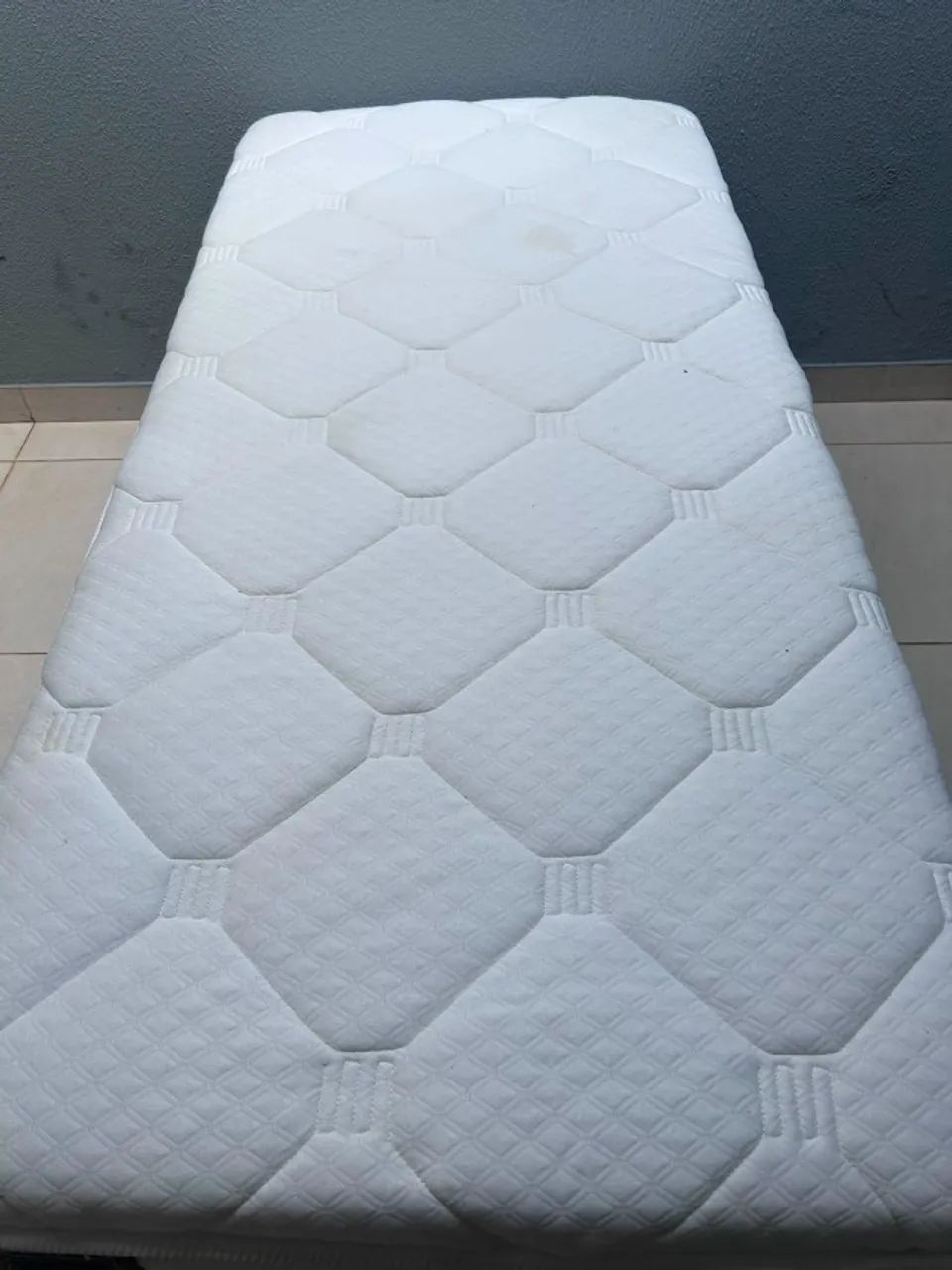 Cama de Solteiro com apenas 3 meses de uso - Foto 3