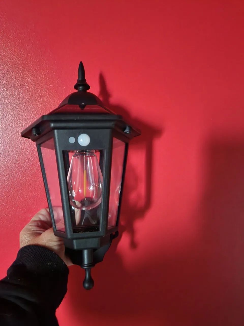 Luminária solar para área externa nova