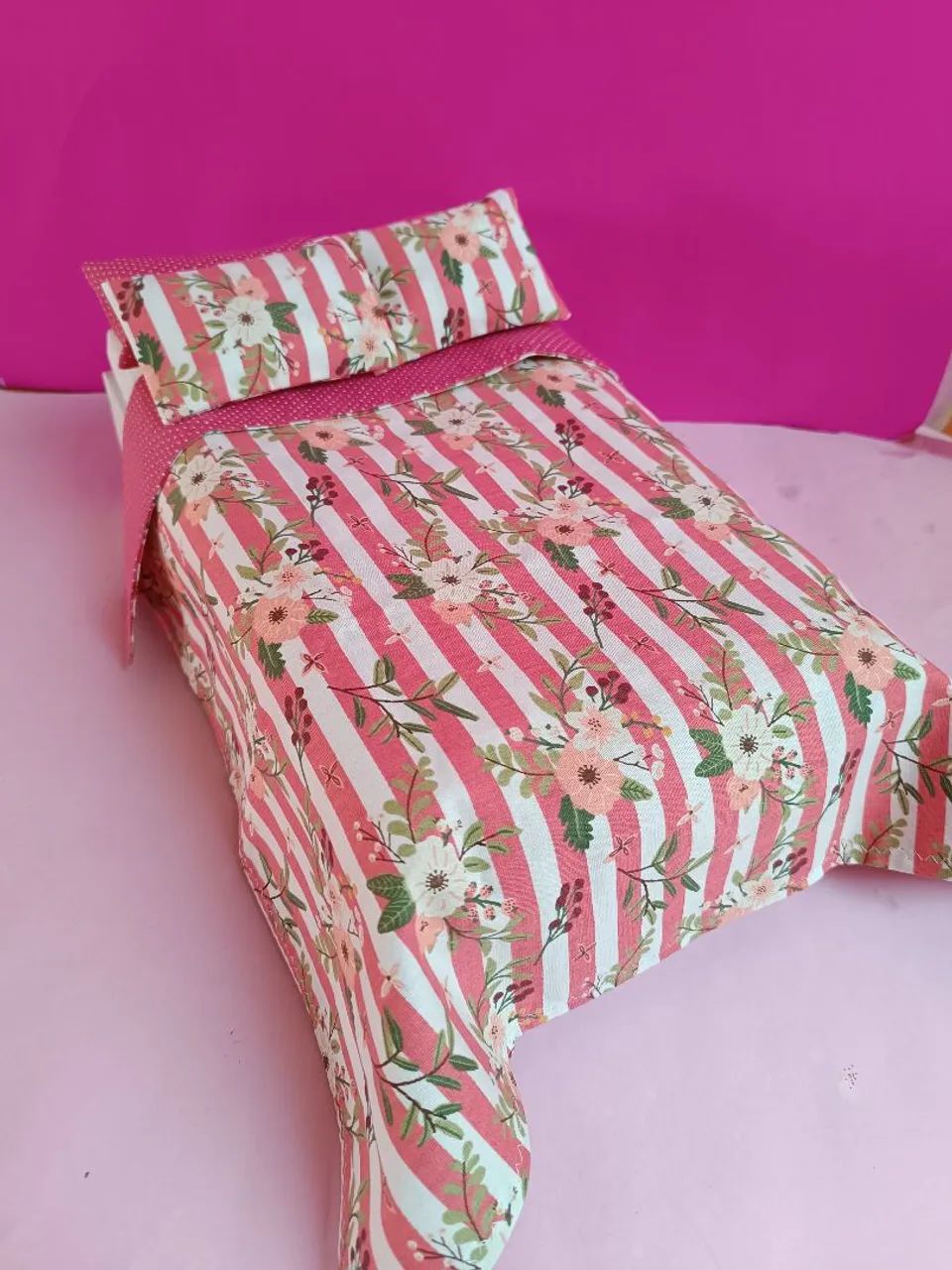 Colcha de cama para Barbie rosa floral - Foto 3