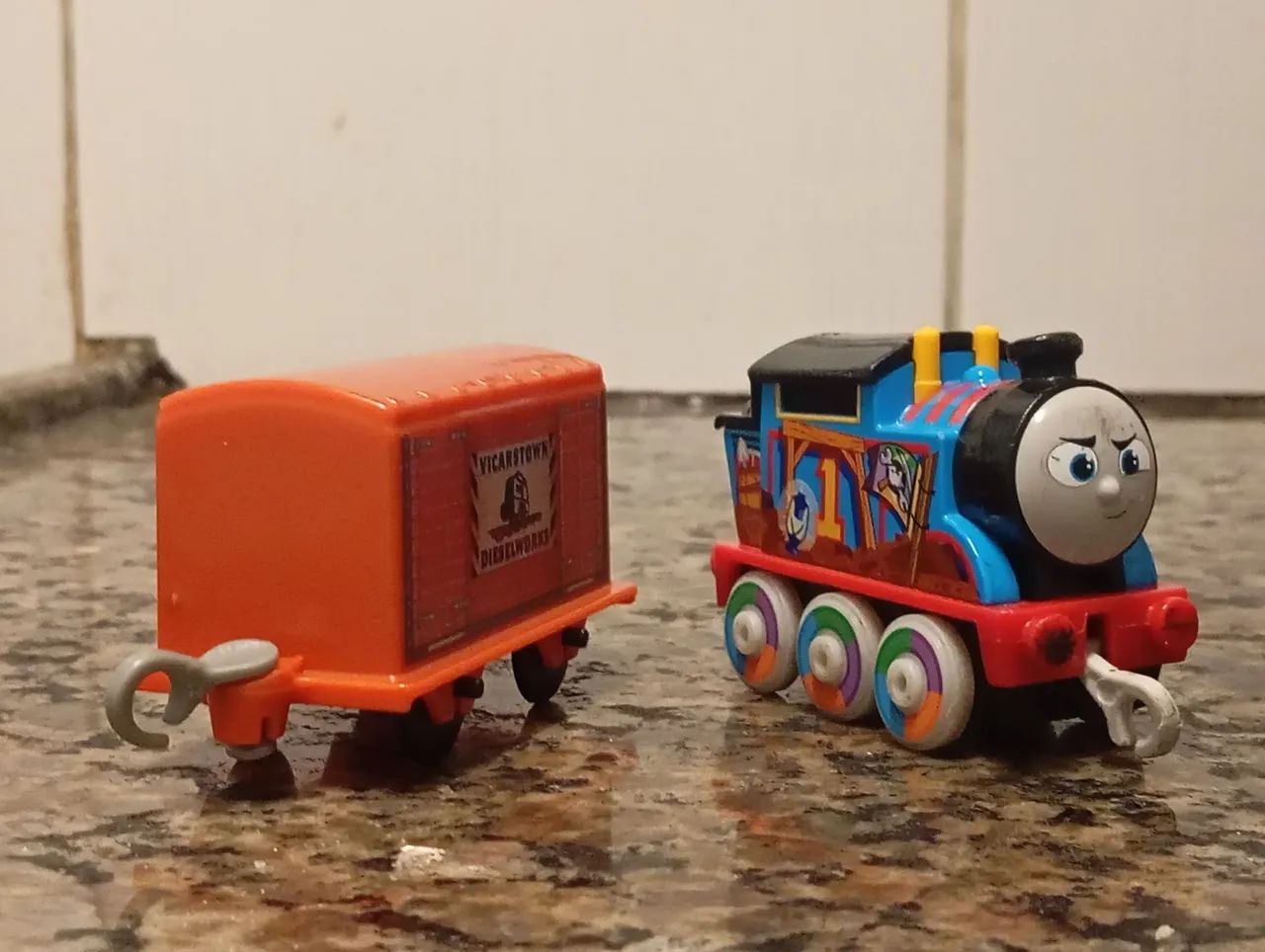 Trem Thomas e Vagão. - Foto 2