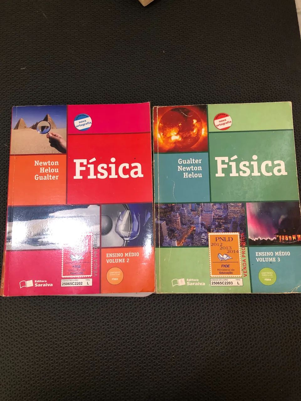 TÓPICOS DE FÍSICA Vol 1,2 e 3 - Foto 2