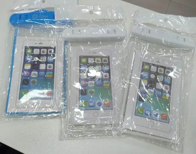 Capinha Impermeável Para Celular Proteção Água e Chuva - Foto 4