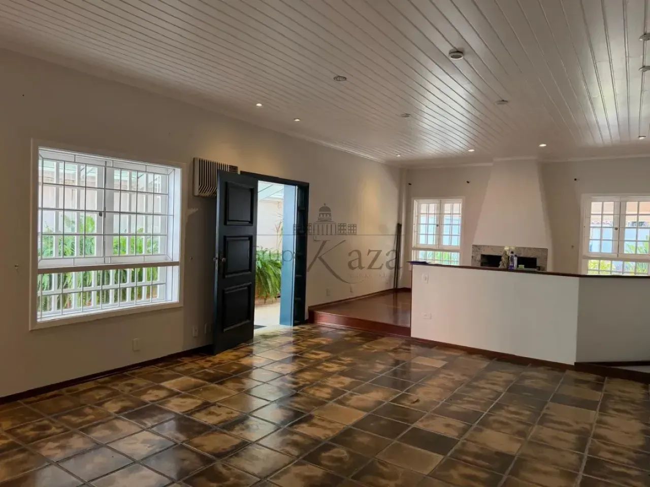 Comercial/Casa - Comercial - No bairro Vila Ema