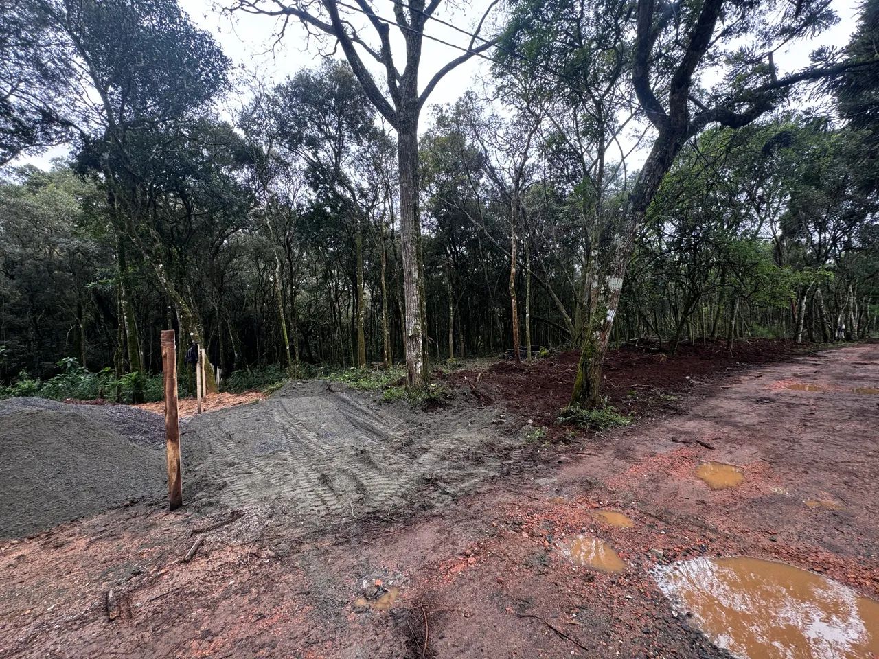TERRENO / LOTES 700m2 NO GANCHINHO  - Foto 4