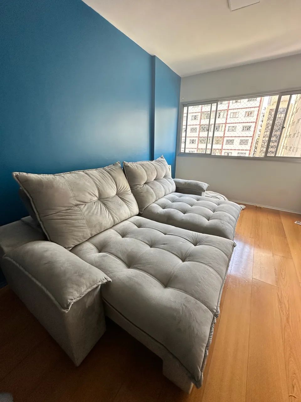 Sofá retrátil recém reformado  - Foto 2