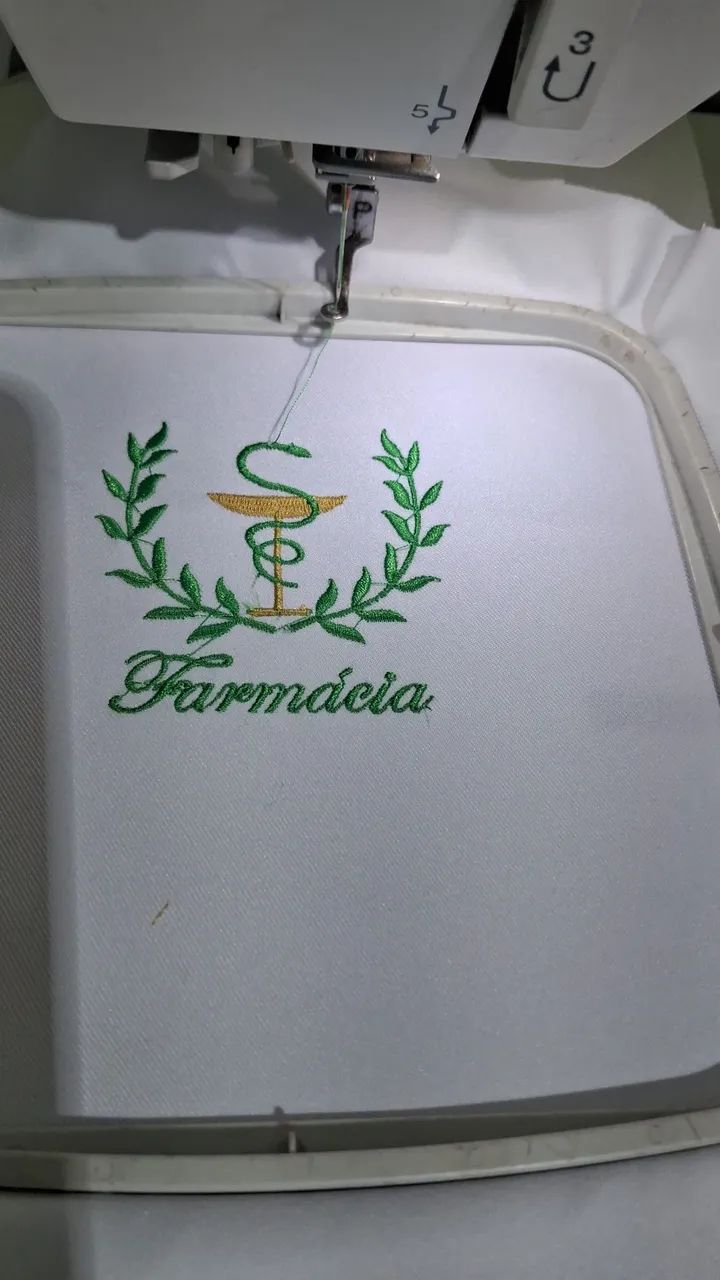Máquina de bordar janome  - Foto 4