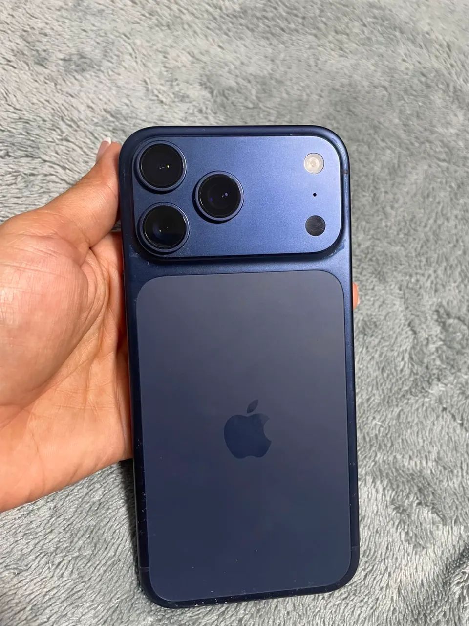 iPhone 17 pro max 