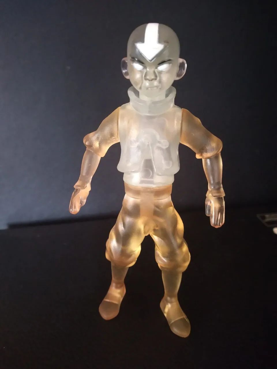 MINIATURA MCDONALD'S AANG A LENDA DE AVATAR 2008