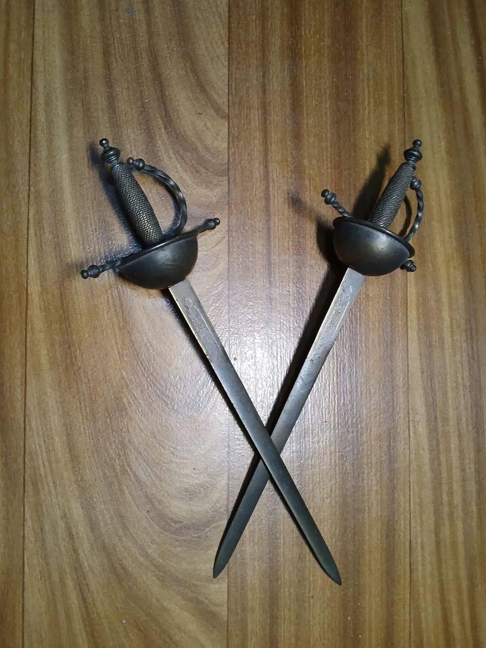 Espadas cruzadas Carlos V Toledo