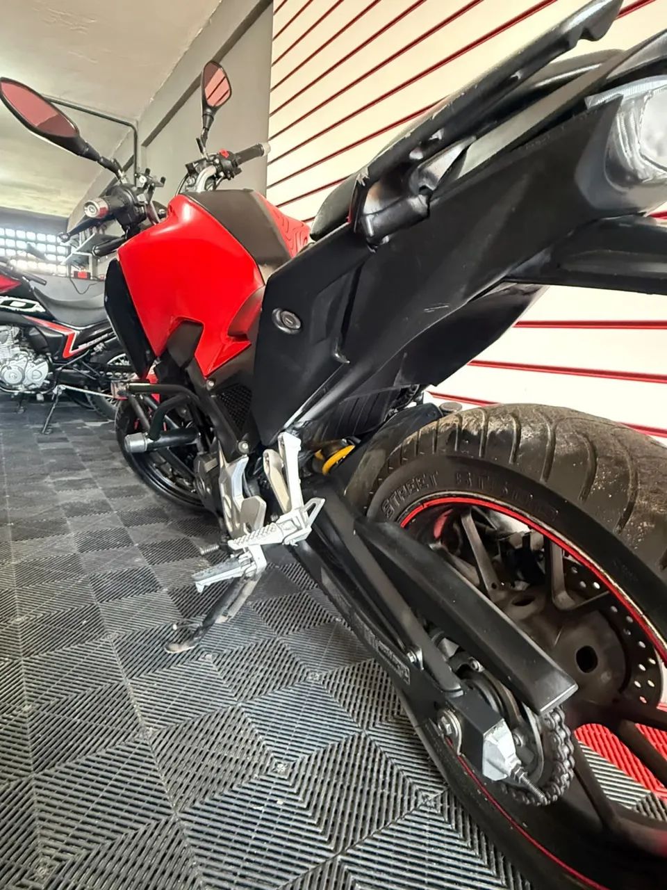 CB TWISTER 300F 2023 (Bem conservada) - Foto 4