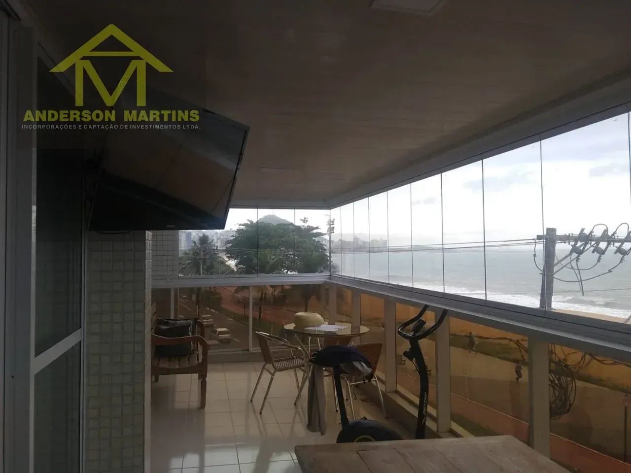 Apartamento Montado em Praia da Costa: 4 Quartos com Suíte com 300 m²