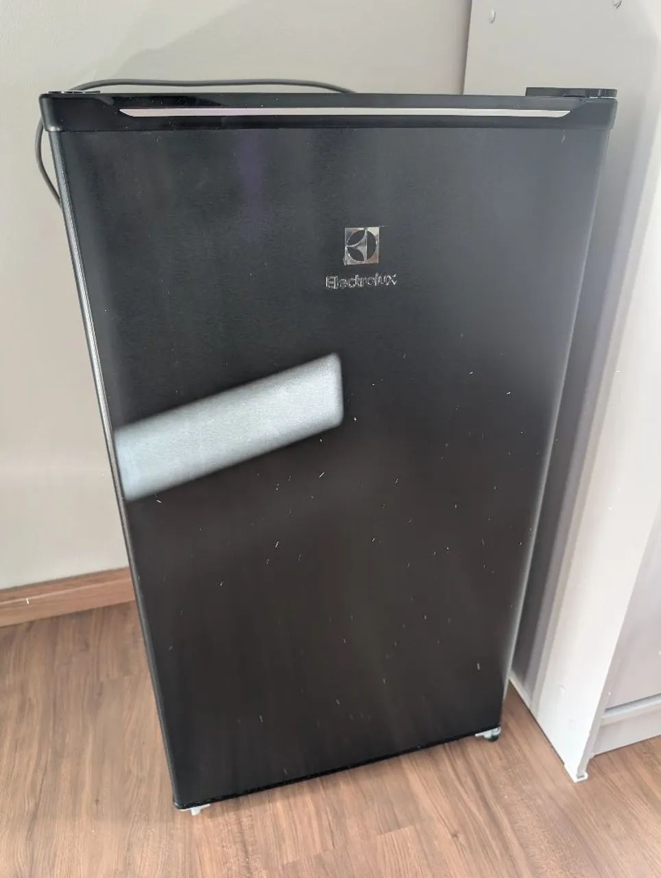 Frigobar Electrolux