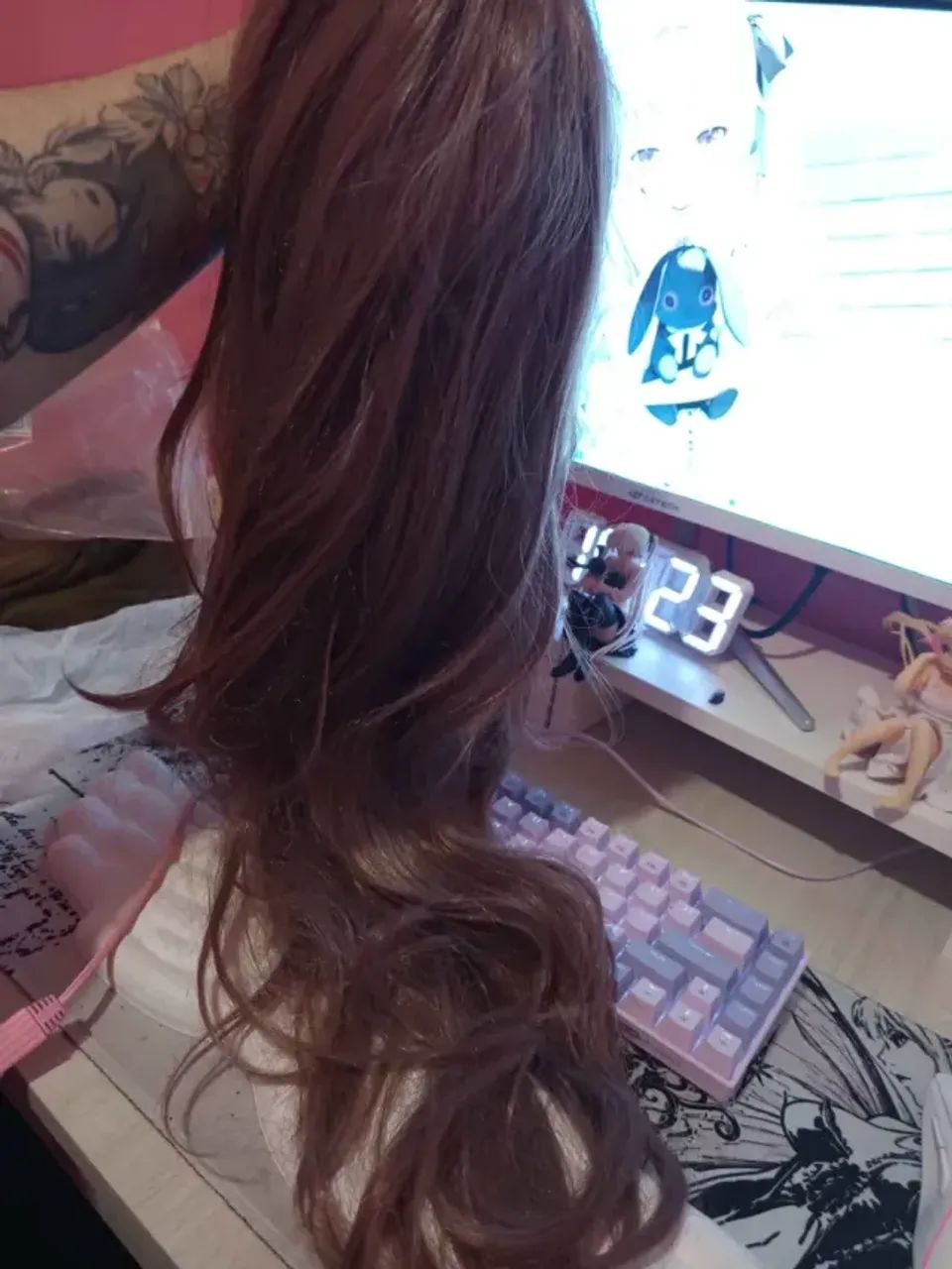 Kit com 2 perucas femininas bem cuidadas - Foto 2