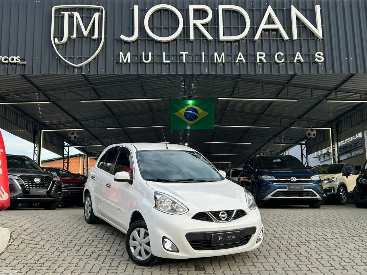 Nissan March 2015