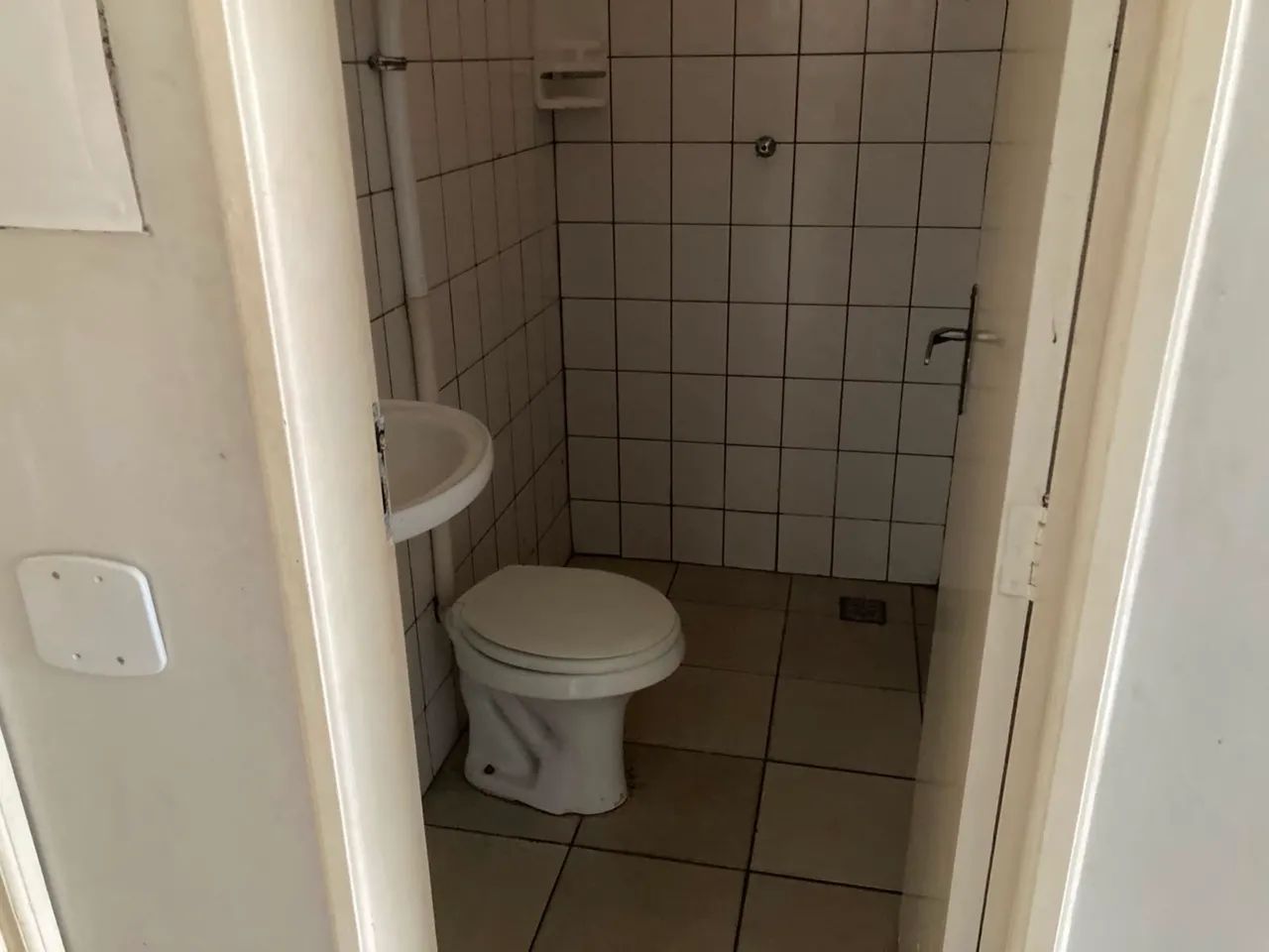 Sala em prédio comercial - Foto 3