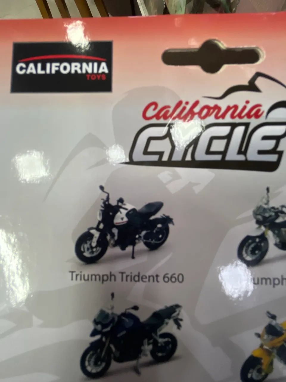 Moto miniatura Triumph Trident 660 - Foto 3