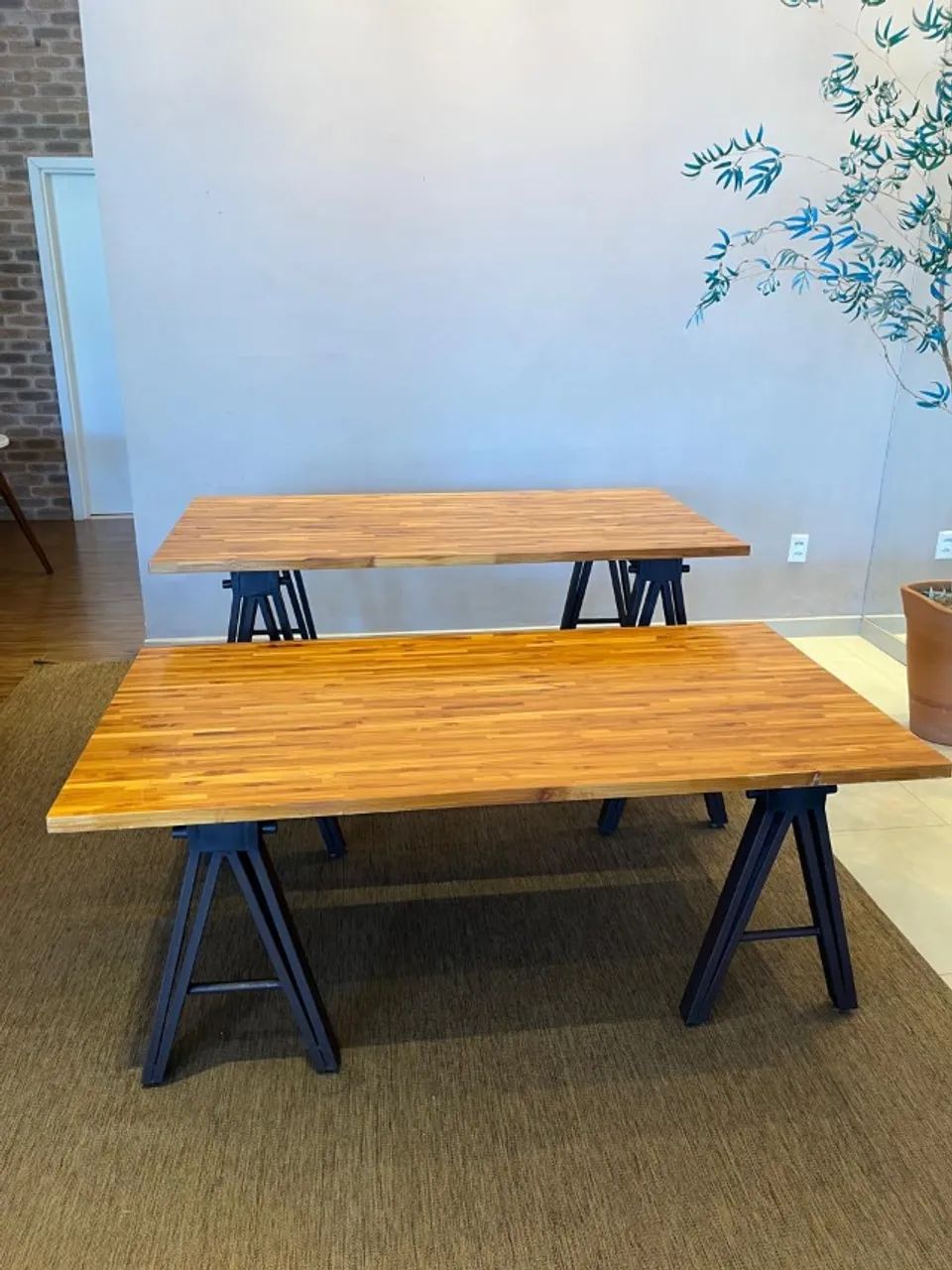 Mesa Industrial de Luxo Teca Maciça e Cavaletes em Aço Corten (2 un) - Foto 2