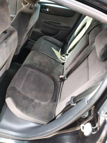 Barato Citroen C4 Hatch GLX manual Revisado 6500 abaixo da FIPE ano 2010 Oportunidade - Foto 2