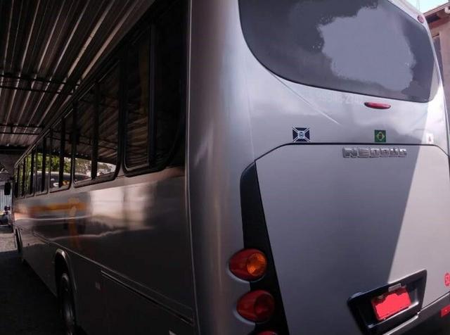 Ônibus 330 Mercedes pego 5 mil na mão