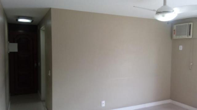 Olaria - Bom apto 2 qtos reformado, prox R. Uranos. R$ 245.000,00 - Foto 2