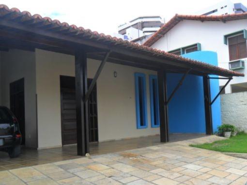 Casa Alto da candelária com 3 suítes