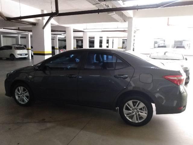 Corolla GLI 1.8 automático. 2015/2016 - Foto 5