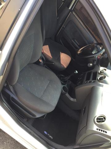 Ford fiesta completo