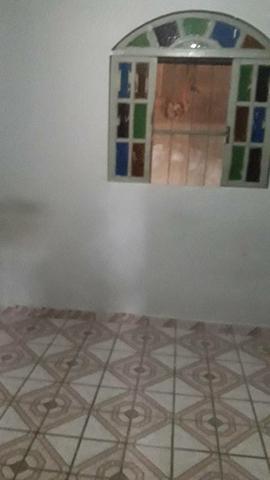 Aluga casa 2 quartos sem garagem em vila nova colares serra